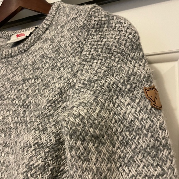 Fjällräven Övik Structure Sweater 100% Wool in Heather Gray Sim Fit XXS - Picture 2 of 7